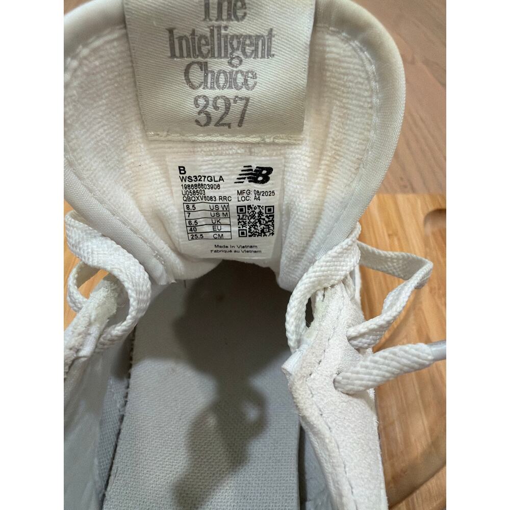 New Balance
Women's 327 Metallic Casual Sneakers - Picture 8 of 8